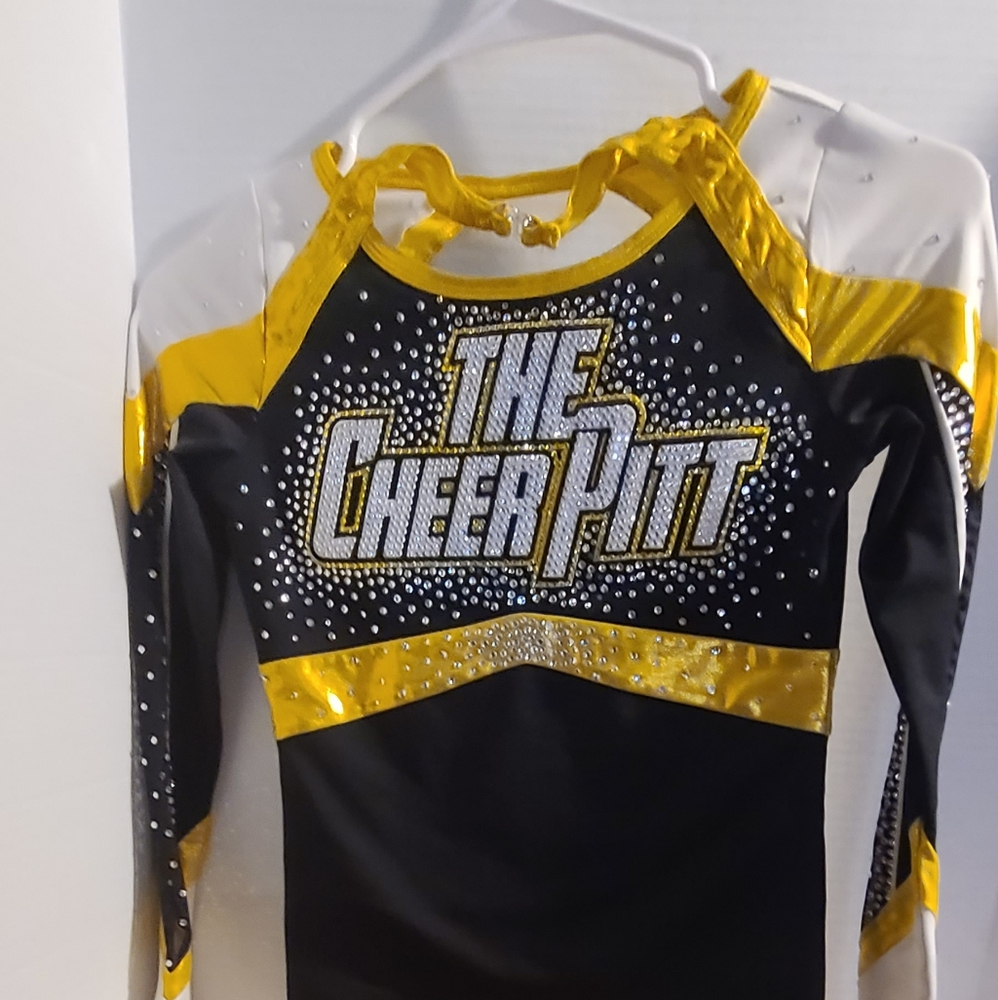 The cheerpit outfit 3 piece